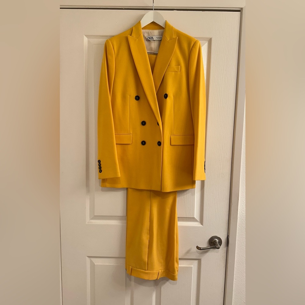 Zara Bright Yellow women’s Suit